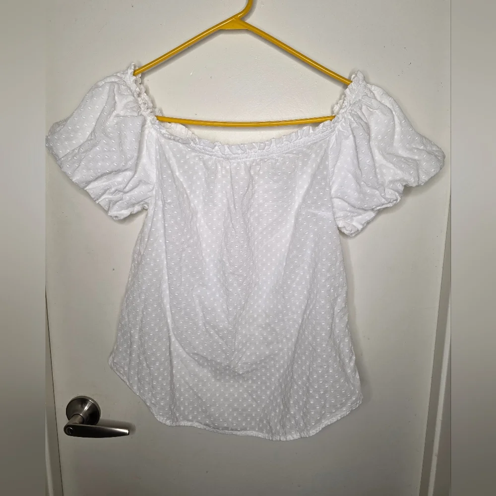 Anthropologie White Off-Shoulder Swiss Dot Puff Sleeve Top Size 6